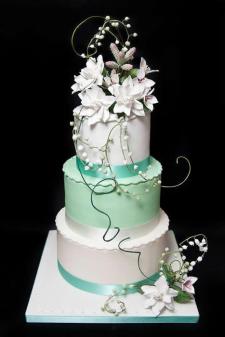 Glamour Italian Wedding Cake