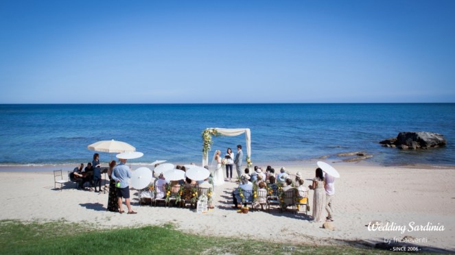 beach wedding in Italy